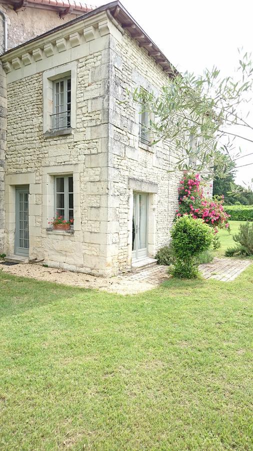 L'Olivier Villa Monts-sur-Guesnes Exterior foto
